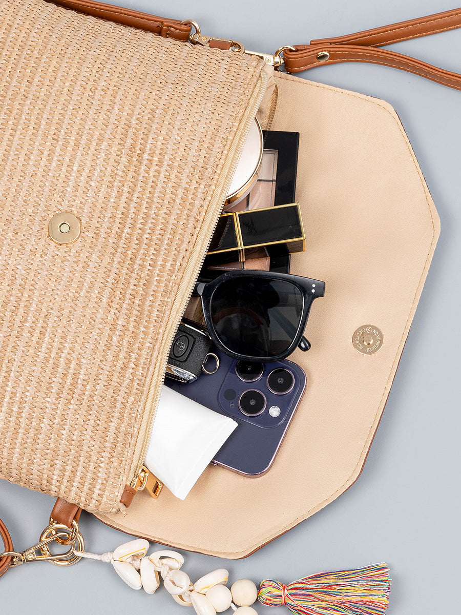 Straw Shell Tassel Crossbody Bag