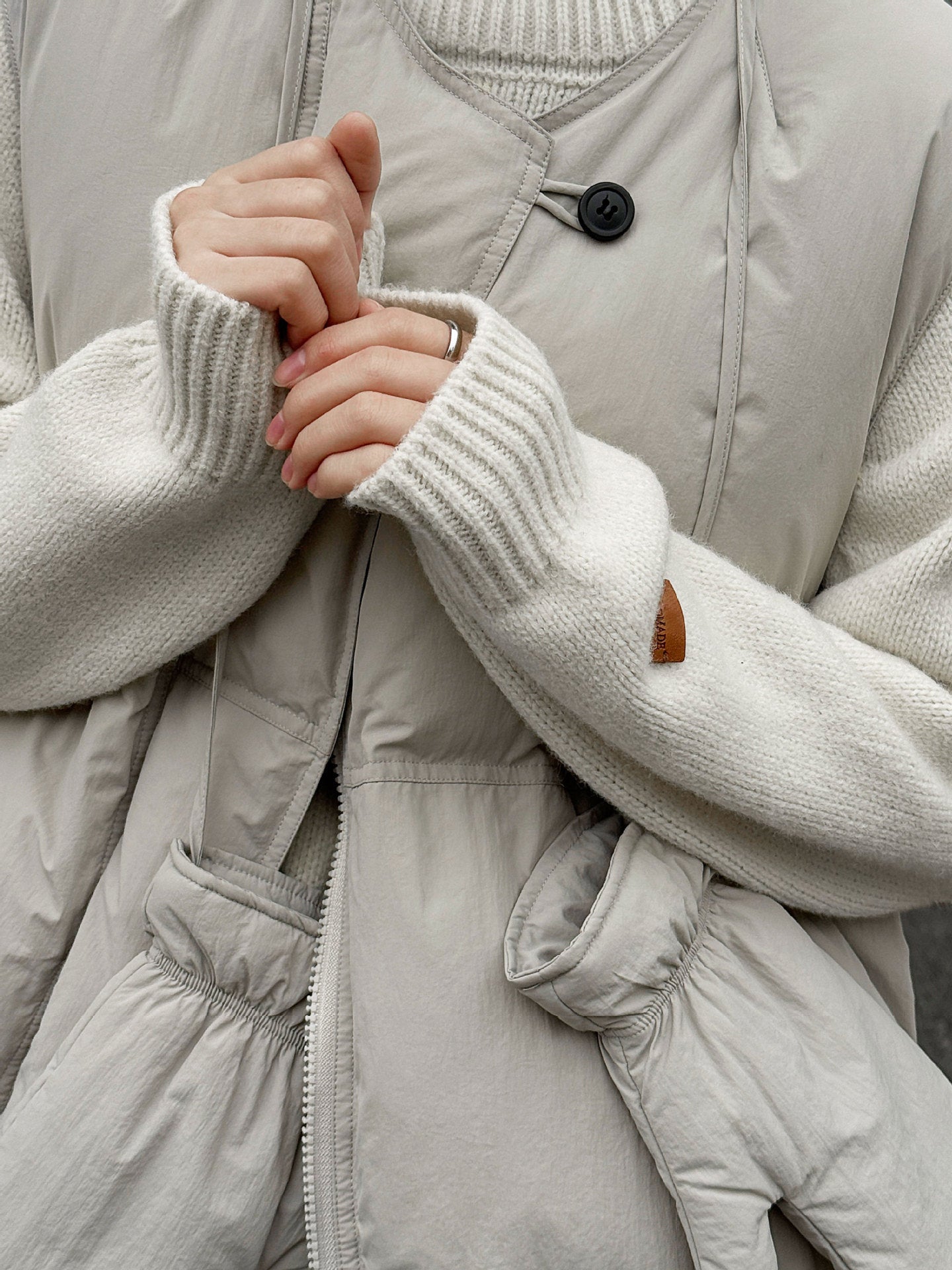 Women Duck Down Vest with Gloves