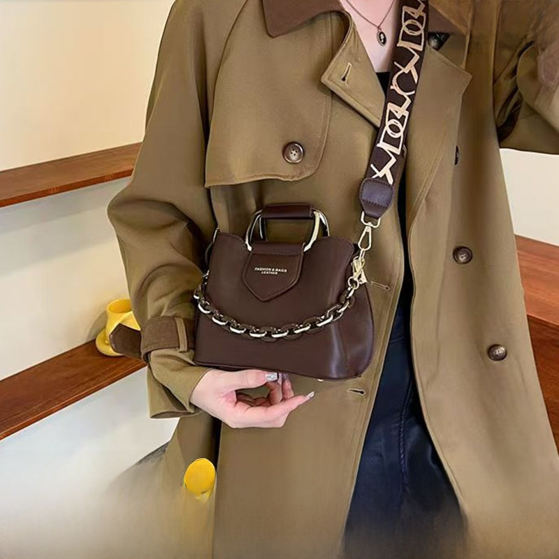Minimalist Crossbody Bag with Chain Strap
